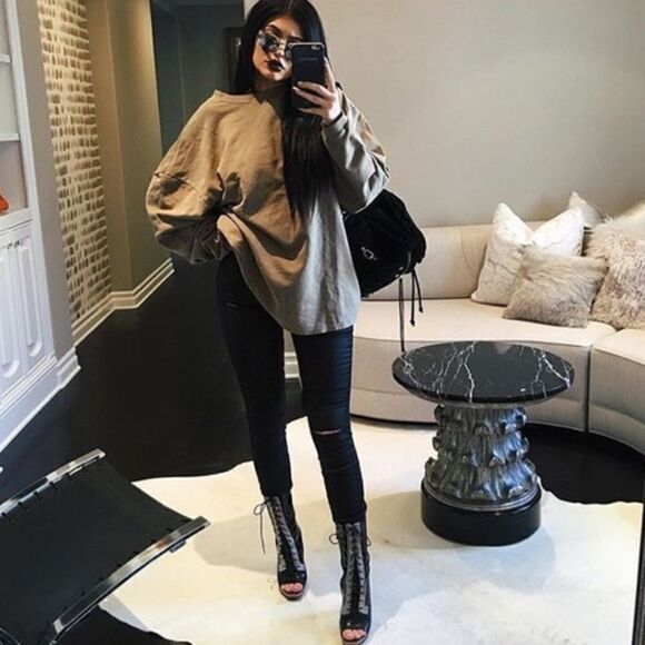 Gray Long Sleeve Dress - Picture 2 of 4